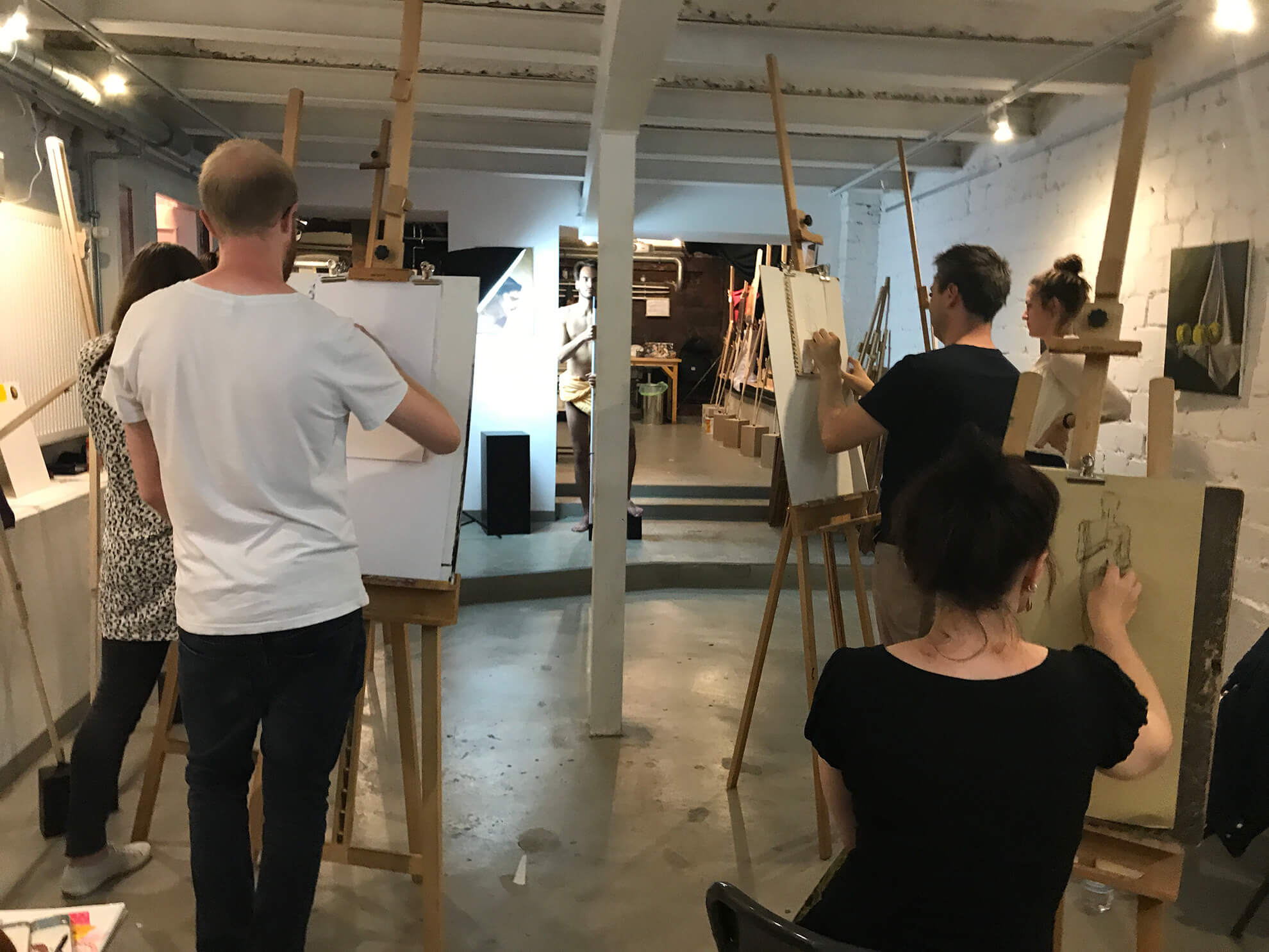 Aktzeichnen - FineArtAcademy Cologne